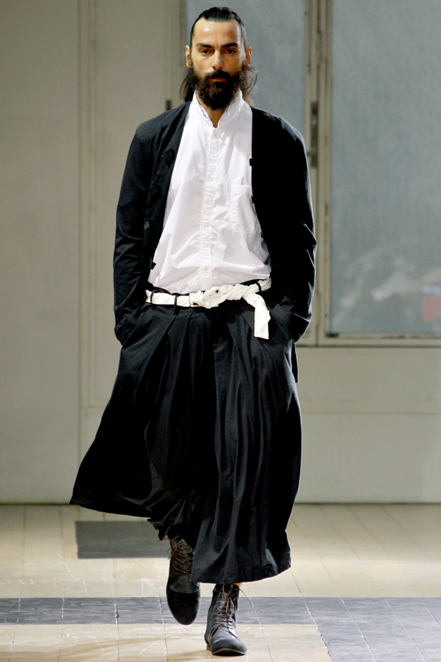 yohji-yamamoto-2012-springsummer-collection-3