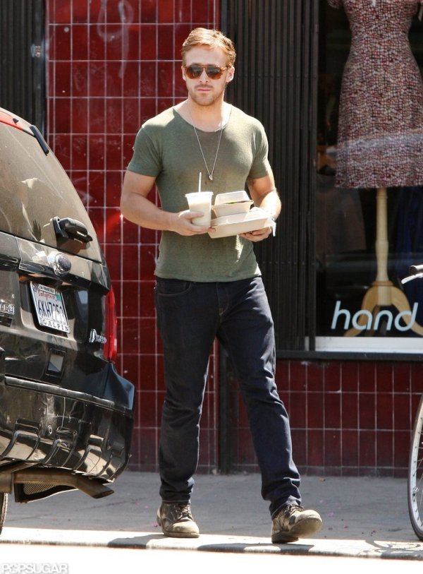 Ryan-Gosling-Eats-Vegan-Food