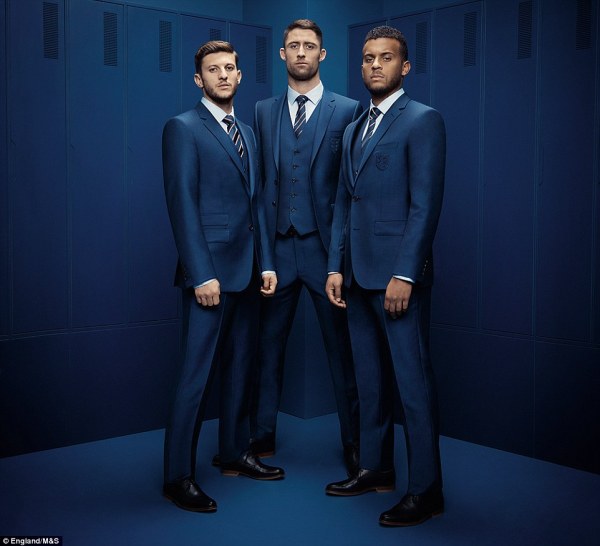 31505CCF00000578-3450956-Adam_Lallana_Gary_Cahill_and_Ryan_Bertrand_model_the_navy_suits_-a-47_1455714632191