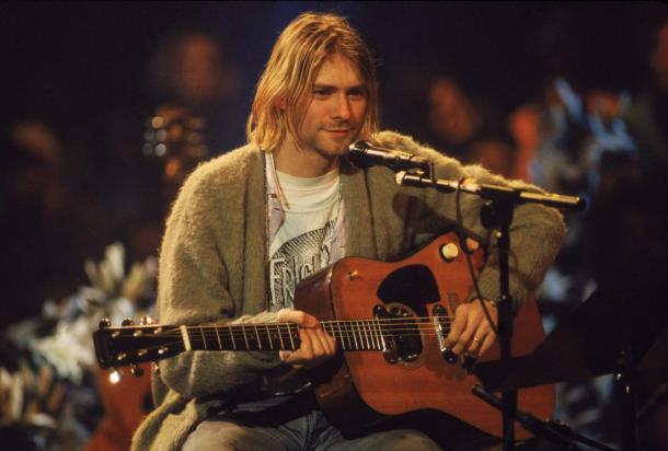 kurt-cobain-sweater