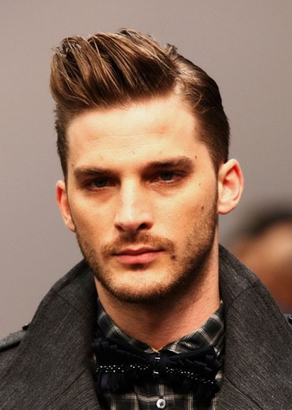 mens-hairstyles-undercut-hair-54efe6db0b3fb