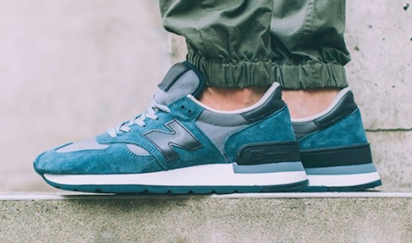 New Balance 900