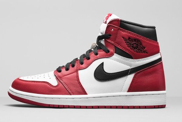 air-jordan-1-retro-high-og-varsity-red-chicago-bulls-1