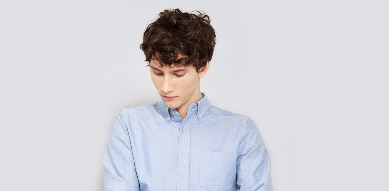 Áo sơ mi button-down: Ai cũng nên có ít nhất là một chiếc